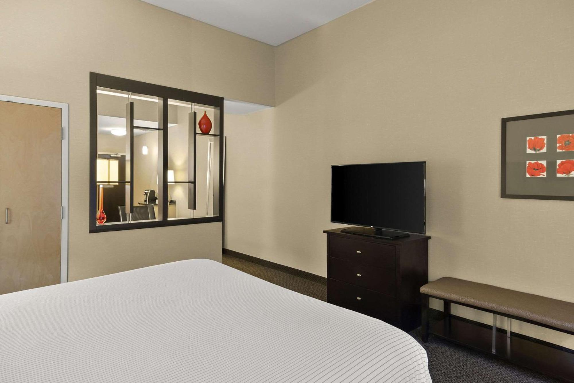 Cambria Hotel Columbus - Polaris Exterior photo