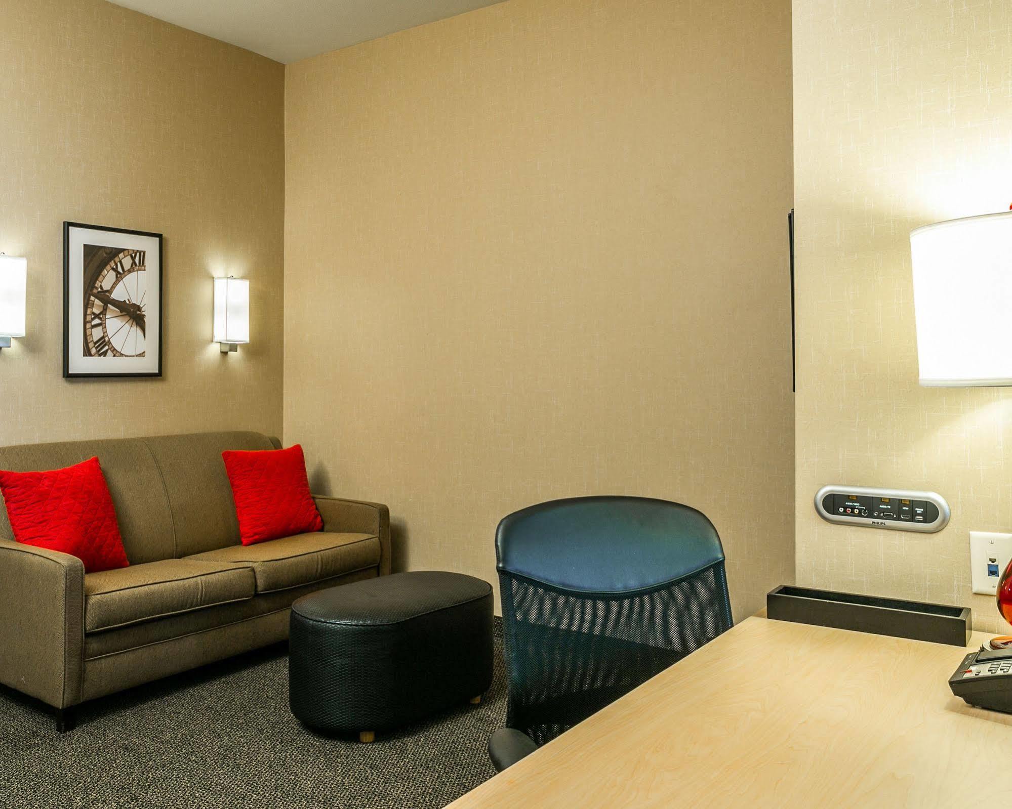 Cambria Hotel Columbus - Polaris Exterior photo