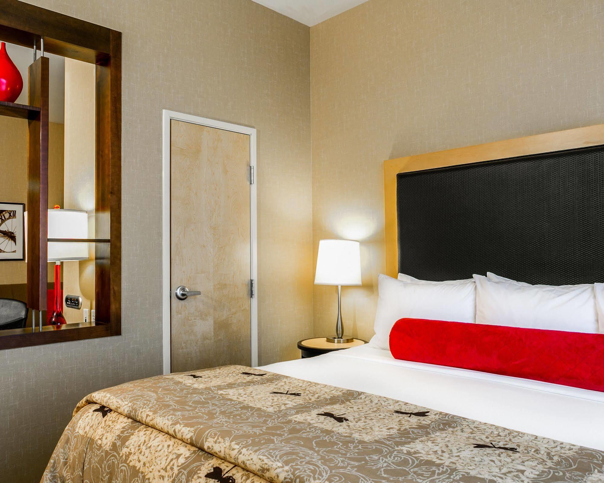 Cambria Hotel Columbus - Polaris Exterior photo