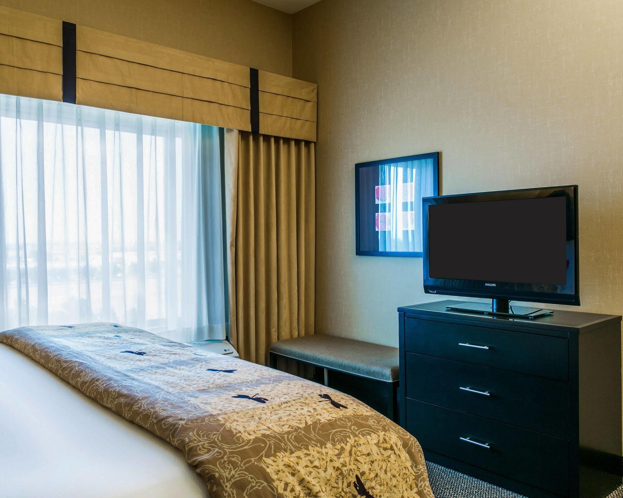 Cambria Hotel Columbus - Polaris Exterior photo