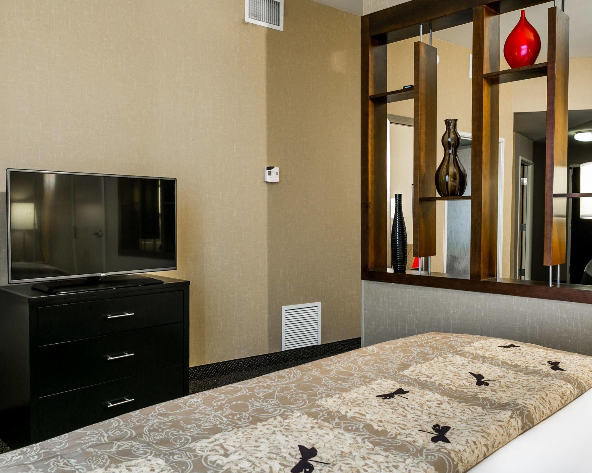 Cambria Hotel Columbus - Polaris Exterior photo